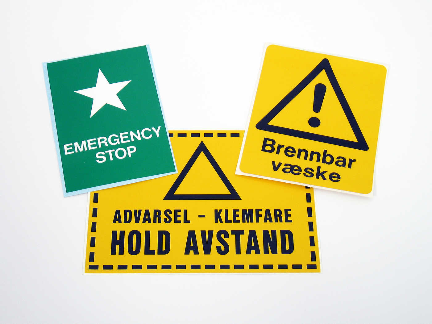 Advarsel - Klemfare - HOLD AVSTAND, Emergency stop, Brennbar væske-klistremerker
