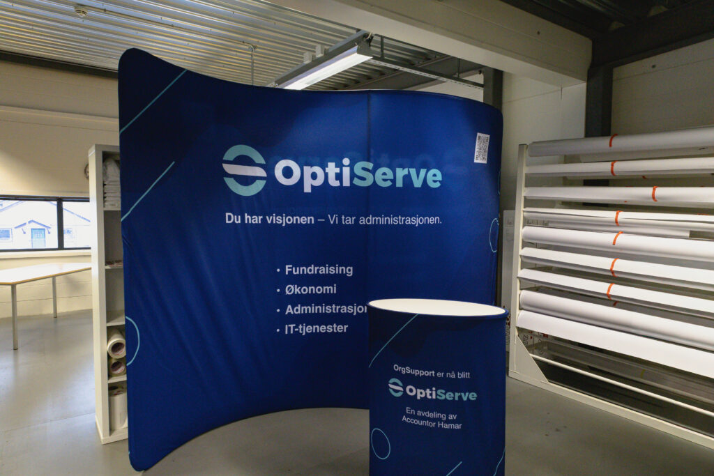 Stand og messe materiell med firma logo,produsert av ABM Reklame.